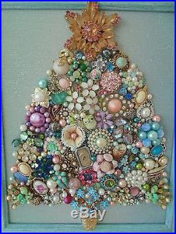 Shabby Vintage Jewelry Framed CHRISTMAS TREE TURQUOISE Frame PINK Brooch