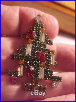 Signed WEISS Vintage Christmas Brooch Pin Tree Rhinestone 5 five Candle Version