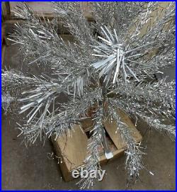 Star Brand Sparkler Silver Aluminum 4.5 Foot Christmas Tree Vintage In Box