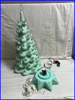 TURQUOISE Vintage ATLANTIC MOLD Ceramic 24 CHRISTMAS TREE Unique Color & Lights