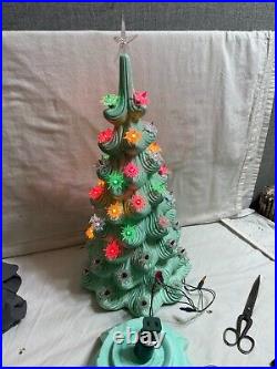 TURQUOISE Vintage ATLANTIC MOLD Ceramic 24 CHRISTMAS TREE Unique Color & Lights