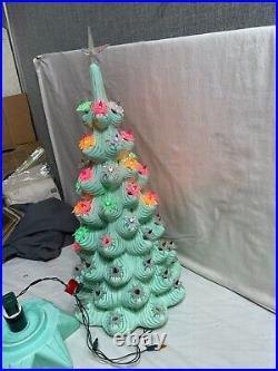 TURQUOISE Vintage ATLANTIC MOLD Ceramic 24 CHRISTMAS TREE Unique Color & Lights