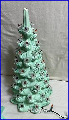 TURQUOISE Vintage ATLANTIC MOLD Ceramic 24 CHRISTMAS TREE Unique Color & Lights