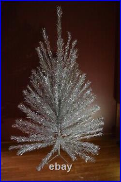 United States Silver Co. Aluminum 103 Branch Brilliant Christmas Tree Vintage