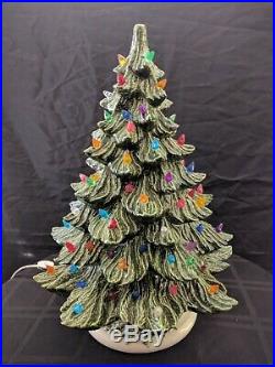 VINTAGE 18 CERAMIC LIGHTED CHRISTMAS TREE WithMUSICAL BASE