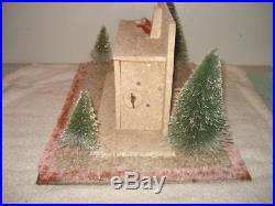 VINTAGE 1930s CHRISTMAS MICA COCONUT WOOD FIREPLACE MUSIC BOX BOTTLE BRUSH TREE