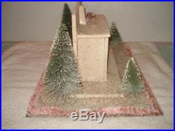 VINTAGE 1930s CHRISTMAS MICA COCONUT WOOD FIREPLACE MUSIC BOX BOTTLE BRUSH TREE