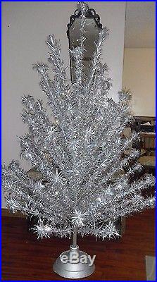 VINTAGE 1950's 6' POM-POM SILVER ALUMINUM CHRISTMAS TREE 69 BRANCHES