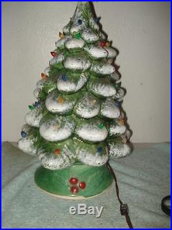 VINTAGE 1950s CERAMIC LIGHTED CHRISTMAS TREE