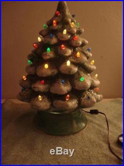 VINTAGE 1950s CERAMIC LIGHTED CHRISTMAS TREE
