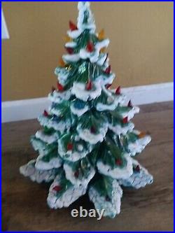 VINTAGE 1960-70 CERAMIC FLOCKED MUSICAL CHRISTMAS TREE WITH BASE 19 with Base