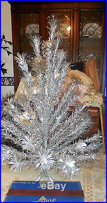 VINTAGE 58 POM POM BRANCHES 4 Ft Aluminum Christmas Tree Complete