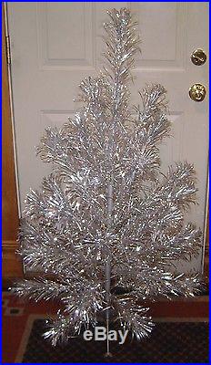 Vintage Aluminum Sparkler Pom Pom Christmas Tree 4 Ft 40 Branches Box Complete