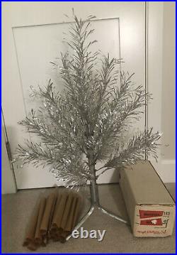 VINTAGE ALUMINUM SPARKLER Regal CHRISTMAS TREE 3 FT. 19 BRANCHES ORIGINAL BOX