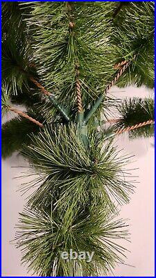 VINTAGE ARTIFICIAL CHRISTMAS TREE 6.5ft BOTTLE BRUSH 1975 ROYAL QUEEN SUPER-TREE