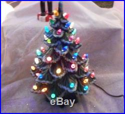 VINTAGE CERAMIC GREEN LIGHT UP 100% COLOR PEG ORNAMENTS CHRISTMAS TREE With BASE