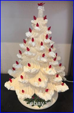 VINTAGE CERAMIC White Flocked CHRISTMAS TREE withRed lights Holly Stand 16