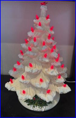 VINTAGE CERAMIC White Flocked CHRISTMAS TREE withRed lights Holly Stand 16