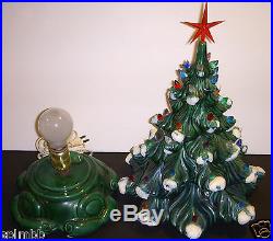 VINTAGE CERAMIC XMAS TREE WITH STAND AND XMAS BULB LIGHTS 1967 EXC COND