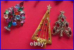 VINTAGE CHRISTMAS TREE BROOCH PIN LOT M BOOK PIECE SWAROVSKI TRIFARI LIA MCM 13p