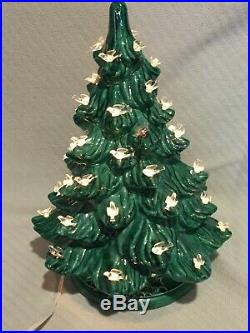 VINTAGE Green 16 Ceramic Christmas Tree with White Birds NOWELL's MOLD 1978