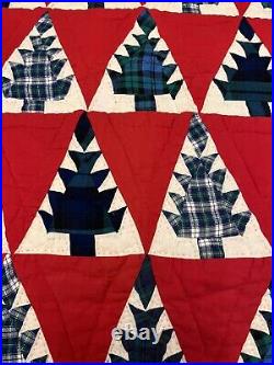 VINTAGE Handmade Quilt CHRISTMAS TREE Blanket / Wall Hanging Throw Stitched