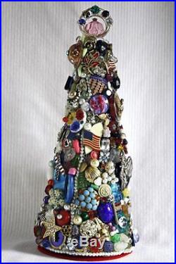 Vintage Jewelry Christmas /holiday Tree -patriotic- Hand Crafted
