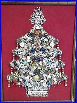 VINTAGE RHINESTONE COSTUME JEWELRY CHRISTMAS TREE PICTURE FRAMED W LAMP LIGHT