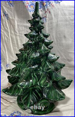 VTG 19 Holland Atlantic Mold CERAMIC CHRISTMAS TREE Scroll Base Large