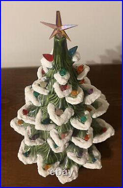 VTG 1977 Atlantic Mold 18 Ceramic Light Up Green Flocked Christmas Tree
