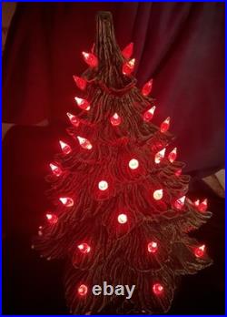 VTG 1988 Lighted Ceramic 17 Christmas Tree Red LIGHTS Music BOX WORKS! Nowell
