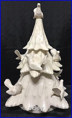 VTG 24 Ceramic Christmas Tree 8 Doves Candalabra 2 Piece Candle Holders