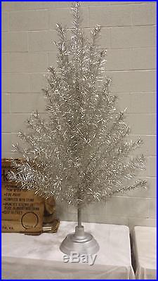 VTG 6 1/2 Foot Sparkler 69 Branches Aluminum Christmas Tree STAR BAND 3 DAYS