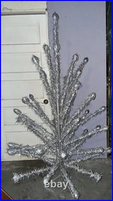 VTG 6 Ft Aluminum Christmas Tree Pom Pom Good/fair Condition READ Orig Box