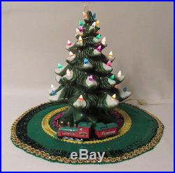Vtg Atlantic Mold 1973 Ceramic Light Up Christmas Tree Skirt Cover12 1/2 Train