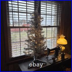 VTG Aluminum Christmas Tree 3Ft High. With Lights