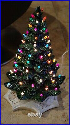 VTG Atlantic Mold 21 Green Ceramic Christmas Tree Lights White Holly Base