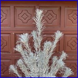 VTG Box THE SPARKLER 6' POM POM 54 Branches ALUMINUM XMAS TREE M-6614 STAR BAND