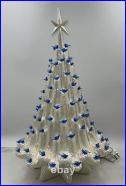 VTG Ceramic Lava Christmas Tree Opalescent White Blue Birds Doves 21 Tall Works
