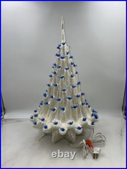 VTG Ceramic Lava Christmas Tree Opalescent White Blue Birds Doves 21 Tall Works