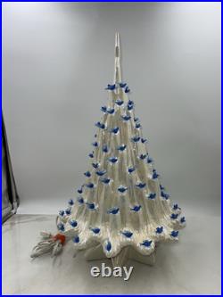 VTG Ceramic Lava Christmas Tree Opalescent White Blue Birds Doves 21 Tall Works