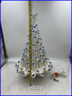 VTG Ceramic Lava Christmas Tree Opalescent White Blue Birds Doves 21 Tall Works