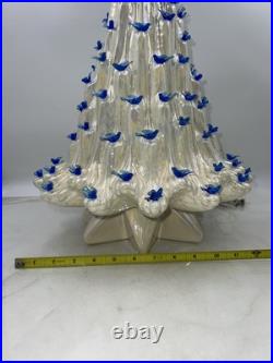 VTG Ceramic Lava Christmas Tree Opalescent White Blue Birds Doves 21 Tall Works