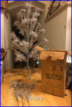 VTG Consolidated Novelty MCM Aluminum Christmas Tree 34 Branch 4Ft Original Box