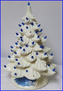 VTG Light up Ceramic Christmas Tree Base White withBlue Bulbs Holland Mold