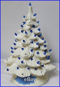 VTG Light up Ceramic Christmas Tree Base White withBlue Bulbs Holland Mold
