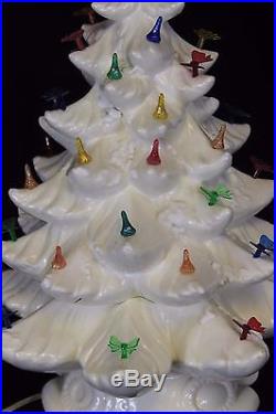 VTG Light up Ceramic Christmas Tree Snow Capped Base White Atlantic Mold