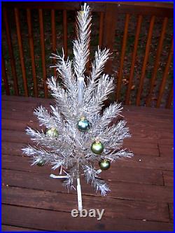 VTG NICE RETRO 4 Ft SILVER ALUMINUM SPECIALTY STAINLESS ALUMINUM XMAS TREE#316