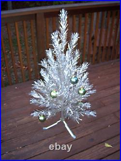 VTG NICE RETRO 4 Ft SILVER ALUMINUM SPECIALTY STAINLESS ALUMINUM XMAS TREE#316