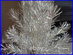 Very Nice Vintage Aluminum Christmas Tree 4 Ft with Original Box 40 Branches